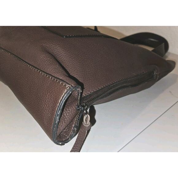 EUC Vince Camuto Corla Tote Handbag Brown 14.5x12x3 $198 - Picture 5 of 8